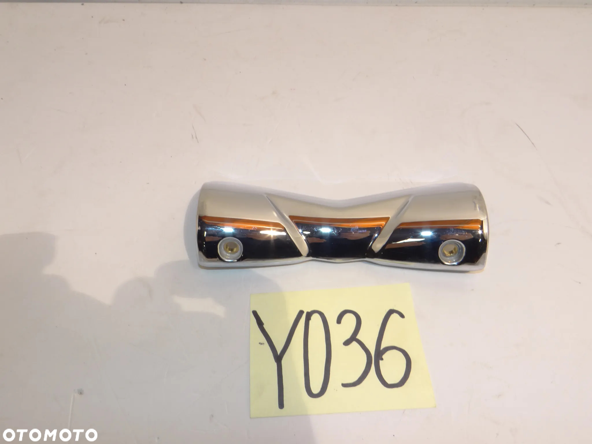 YAMAHA XVS 950 OSŁONA LISTWA KIERUNKOWSKAZÓW  TYŁ  Y036 - 3