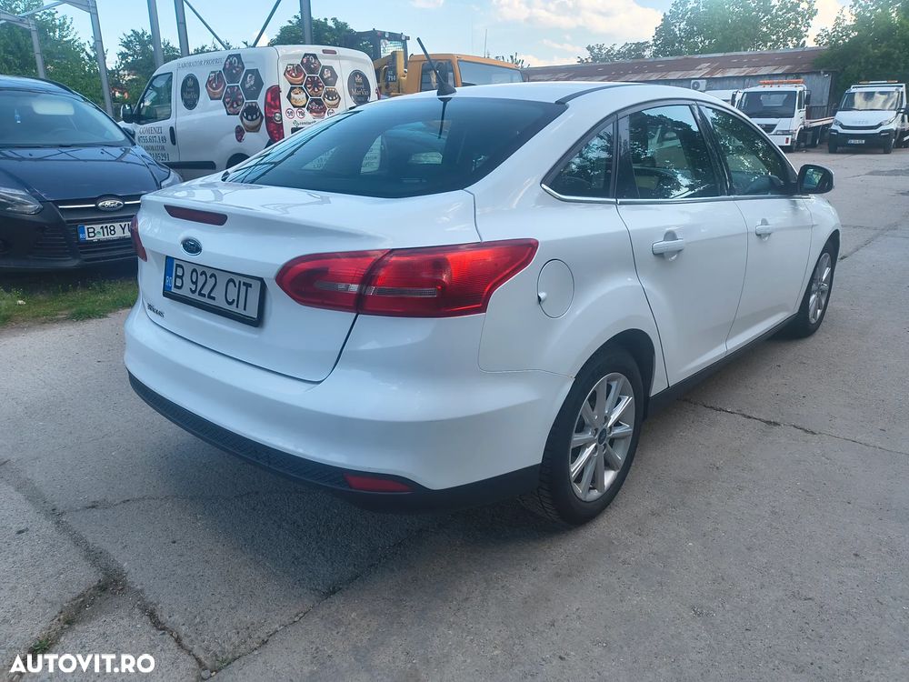 Ford Focus 1.5 EcoBlue Titanium Business - 3