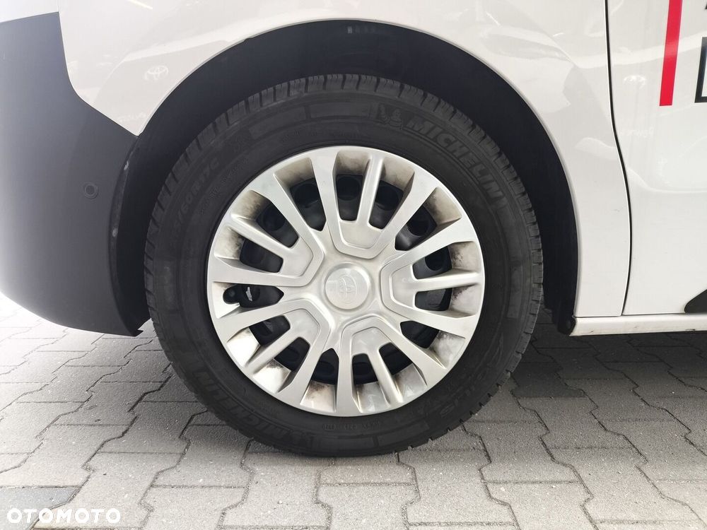 Toyota PROACE - 16