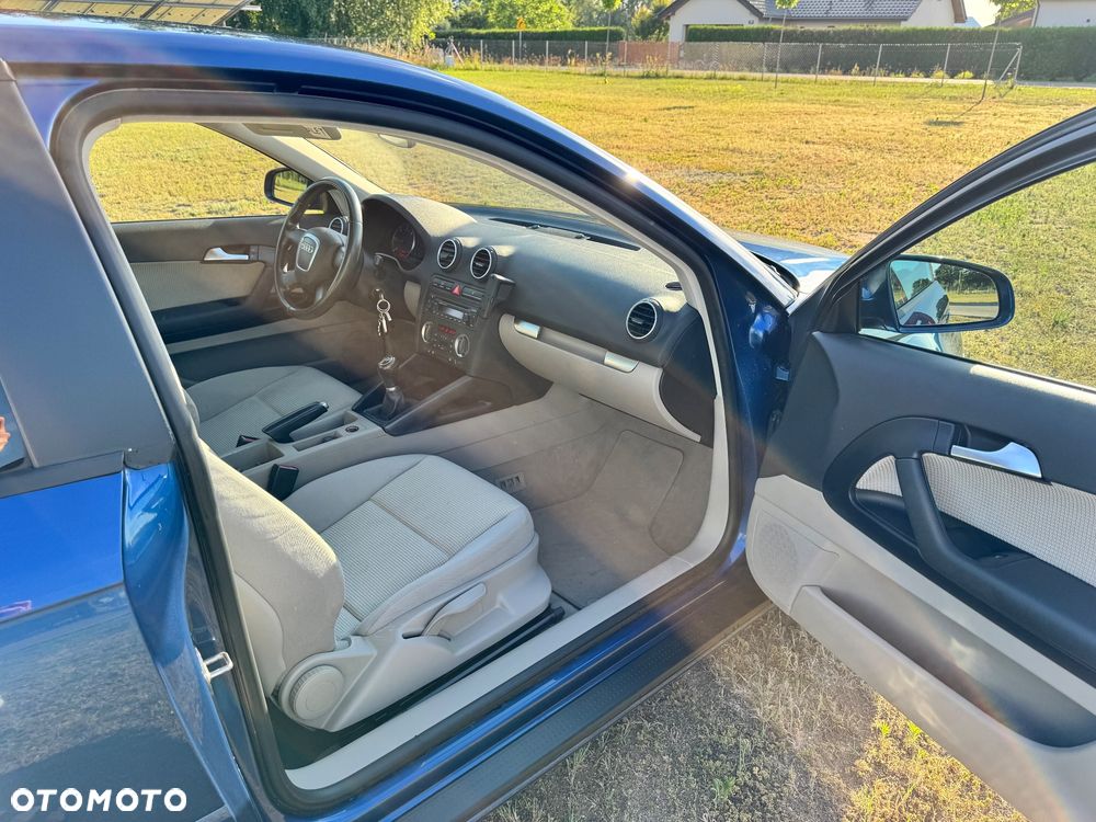 Audi A3 3-drzwiowe 1.9 TDI Attraction - 14