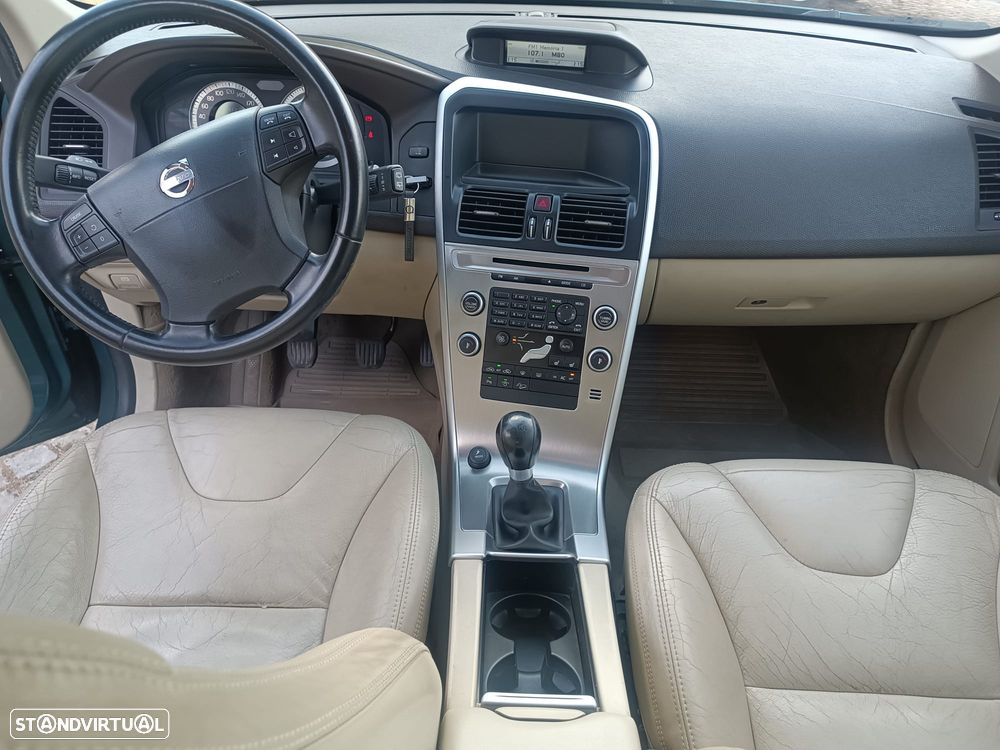Volvo XC 60 2.4 D5 Summum AWD Start/Stop - 8