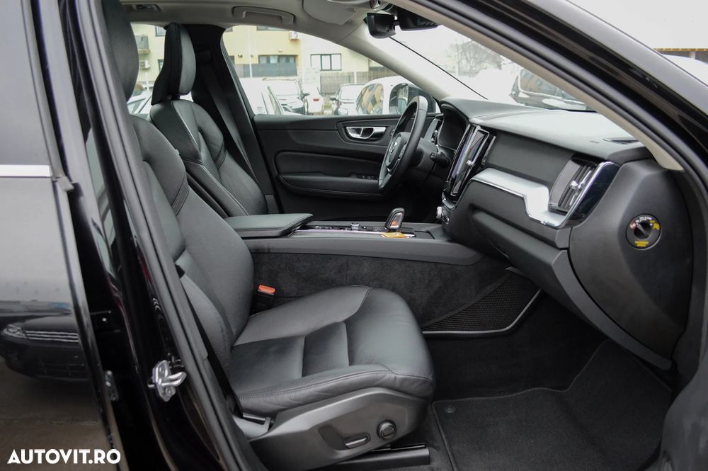 Volvo XC 60 T6 AWD Recharge Geartronic Inscription - 25