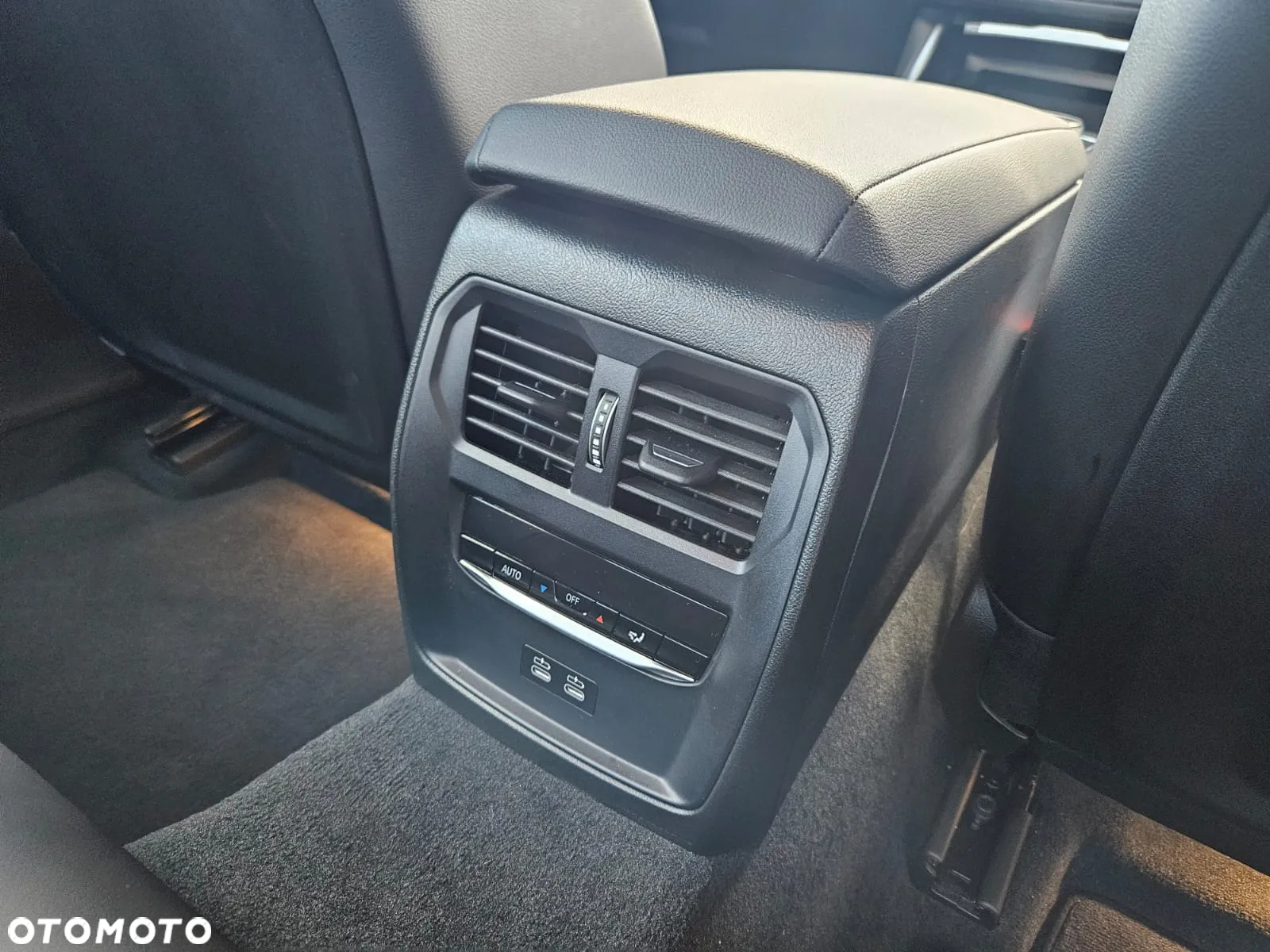 BMW Seria 3 318i M Sport - 17