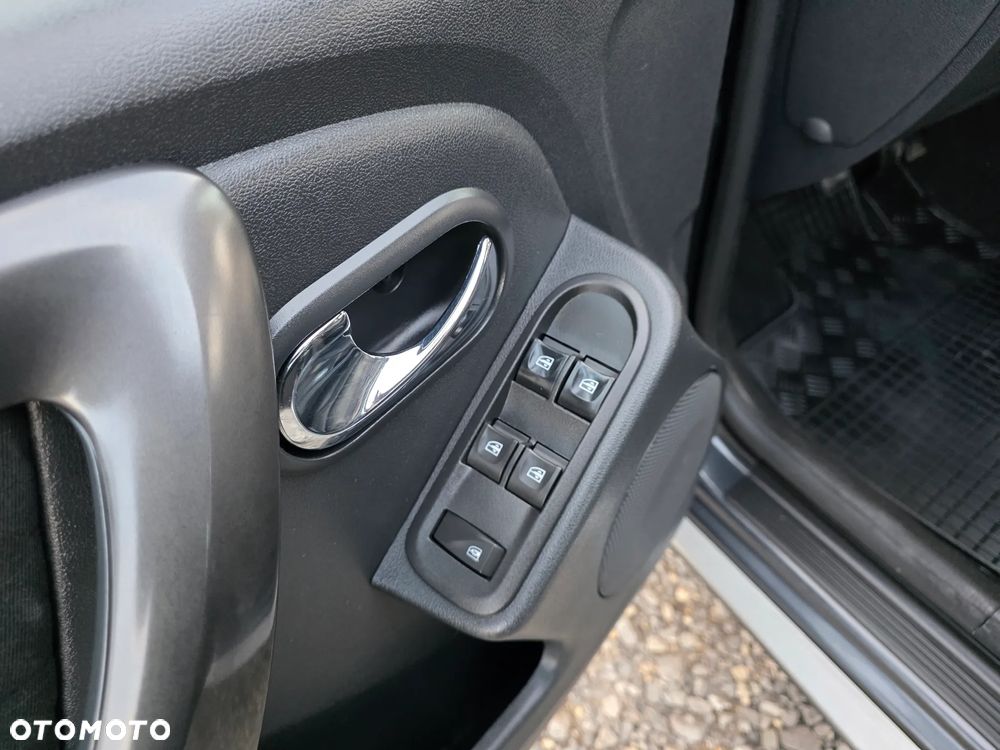 Dacia Duster SCe 115 4x2 Prestige - 35