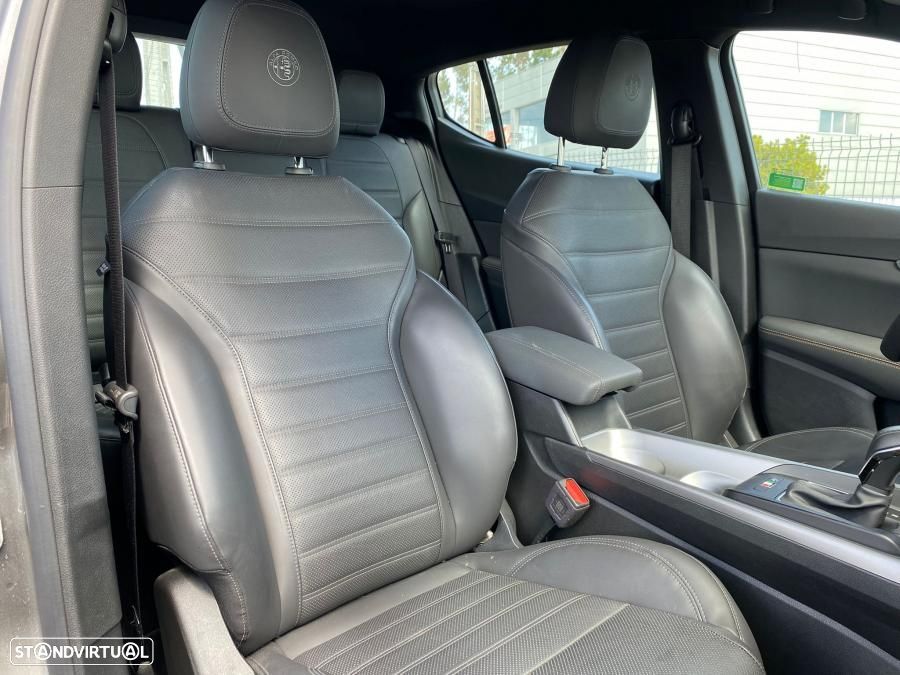 Alfa Romeo Tonale 1.5 Hybrid Sprint - 6