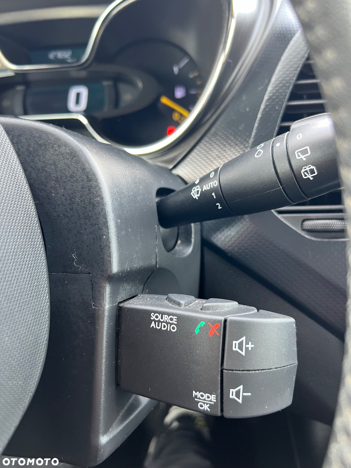 Renault Captur (ENERGY) TCe 90 LIMITED - 20