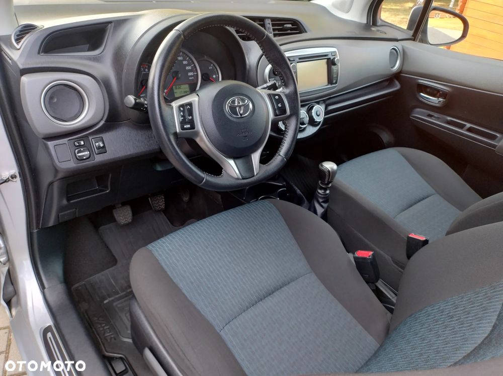 Toyota Yaris 1.33 VVT-i Life - 24
