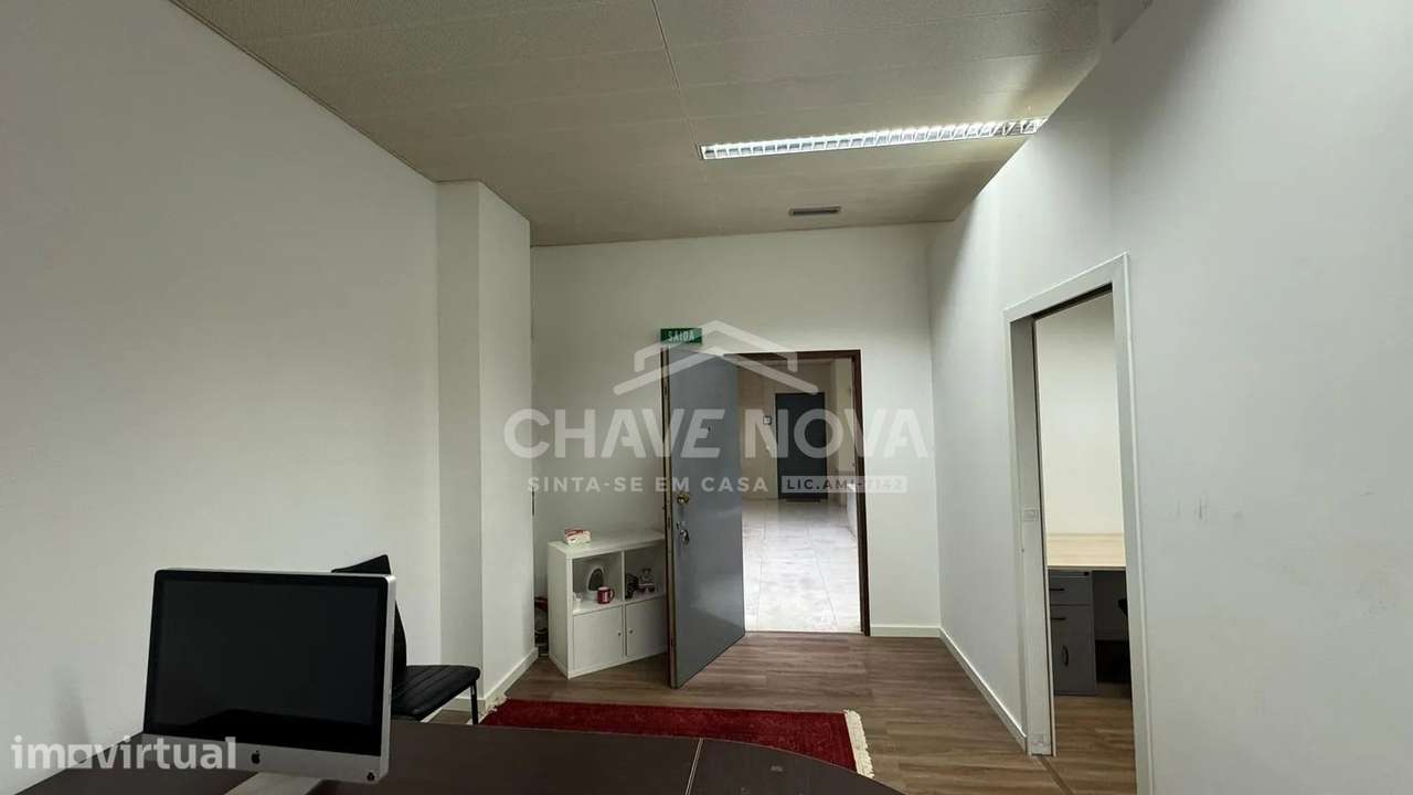 2 Escritórios c/ 74m2 em frente à Estação Metro Galiza (Porto) - Grande imagem: 5/23