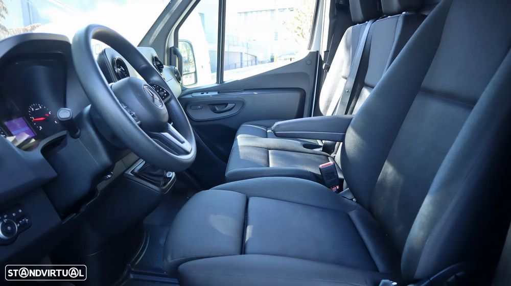 Mercedes-Benz Sprinter 317 CDI/43 - 40