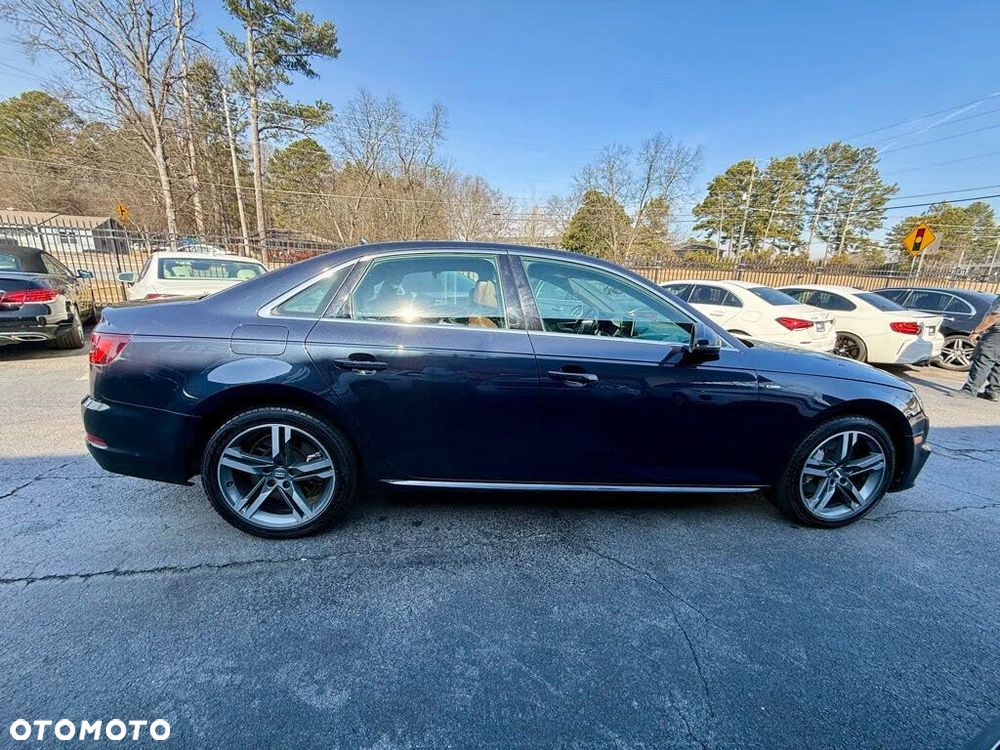 Audi A4 Limousine - 5