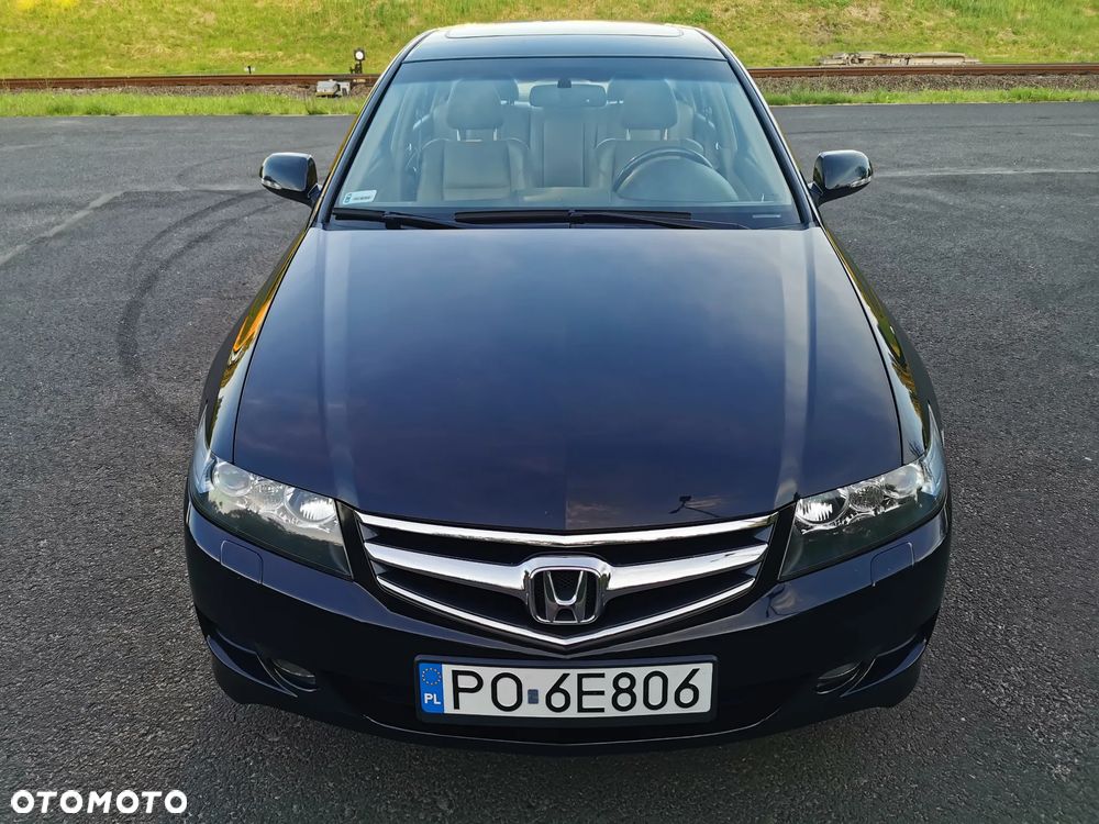 Honda Accord 2.0 Executive - 16