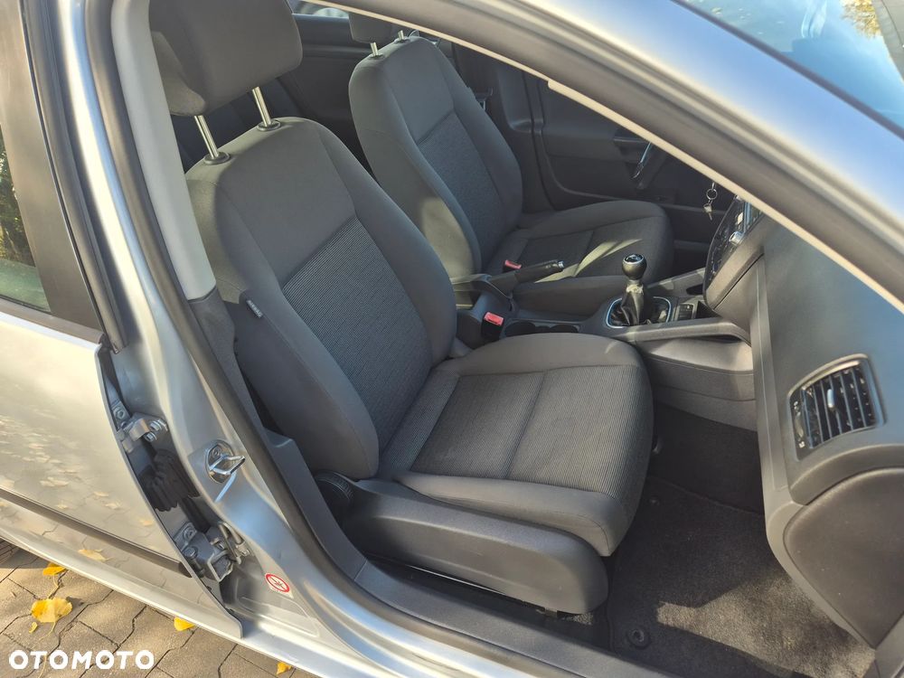 Volkswagen Golf 1.4 Comfortline - 6