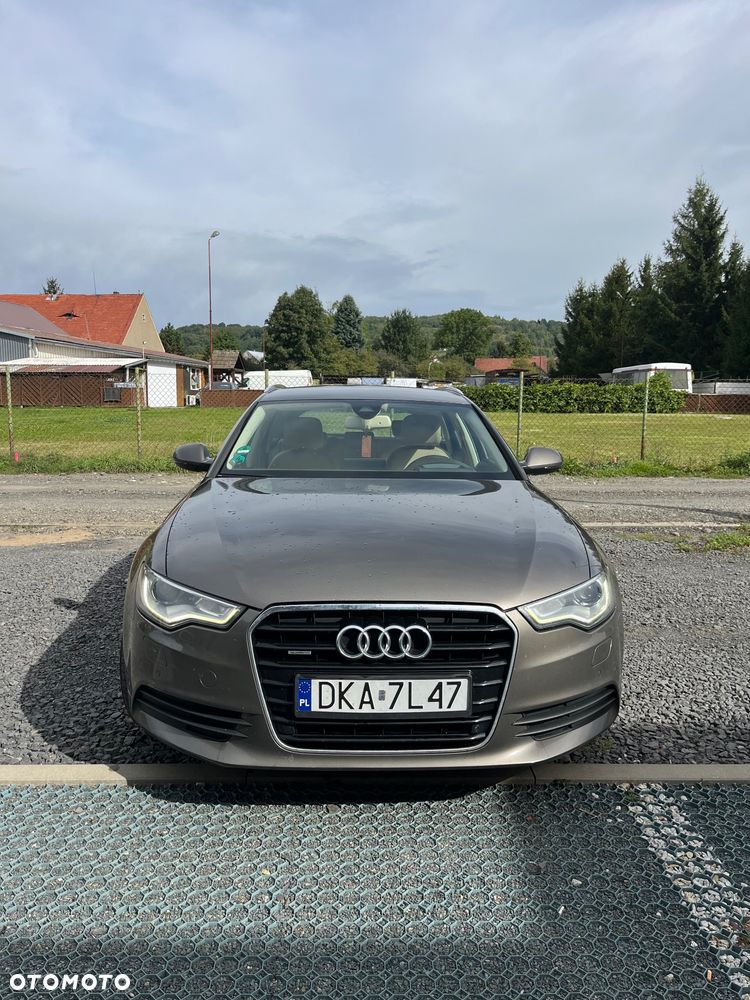 Audi A6 Avant - 1