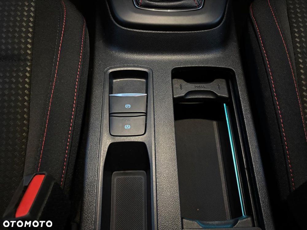 Ford Focus 1.5 EcoBlue Start-Stopp-System ST-LINE - 30