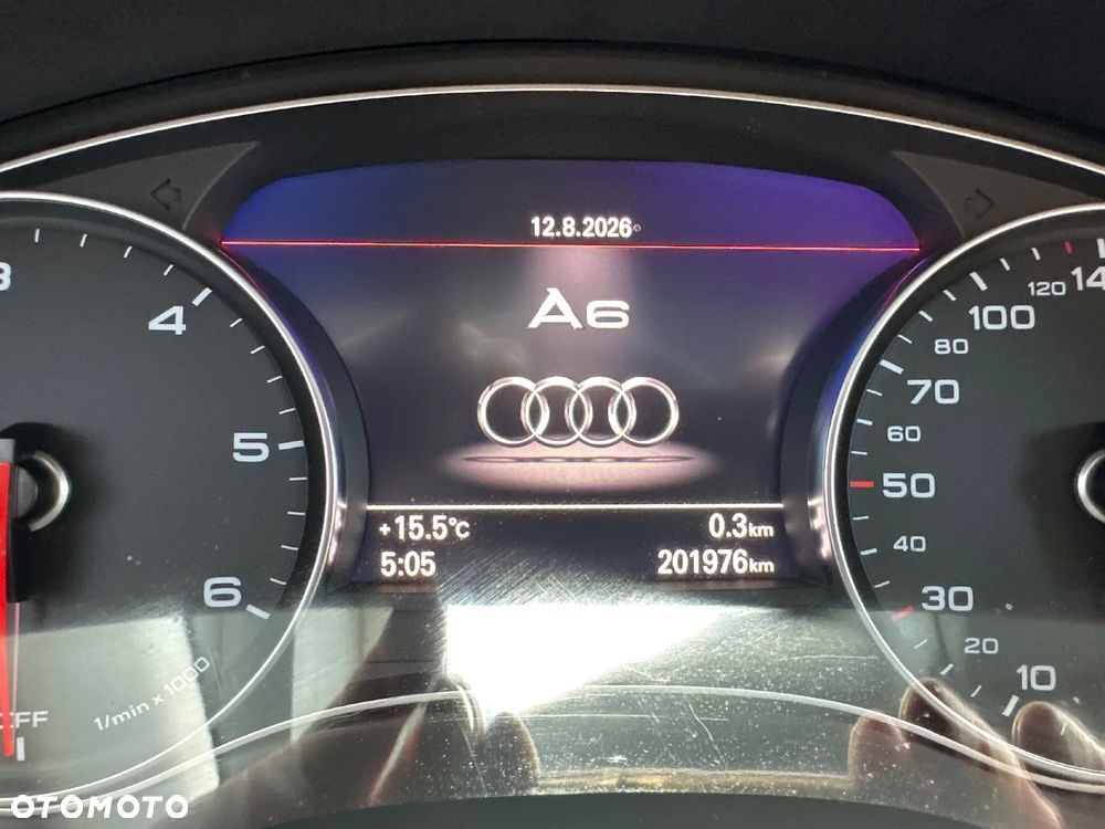 Audi A6 Avant 2.0 TDI quattro S tronic - 30