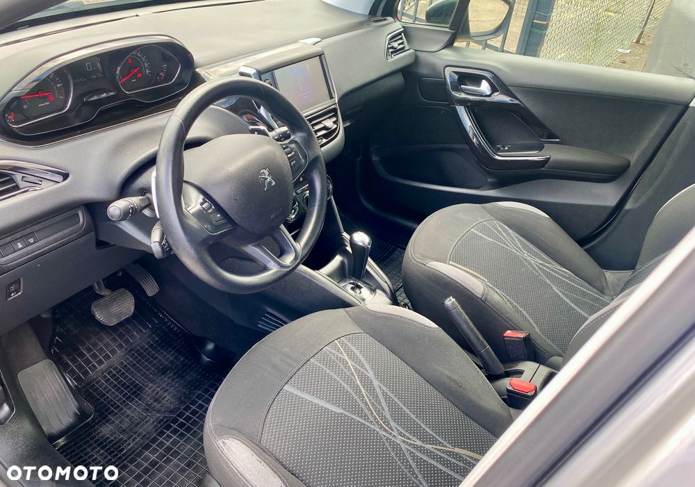 Peugeot 208 PureTech 82 ETG5 Stop & Start Active - 19
