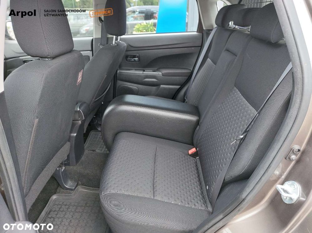 Mitsubishi ASX - 25