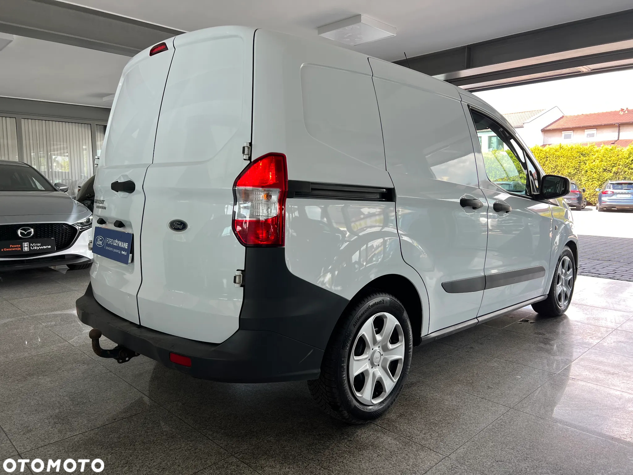 Ford Courier - 14