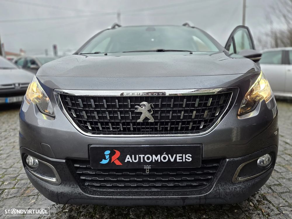 Peugeot 2008 1.2 PureTech Signature - 4