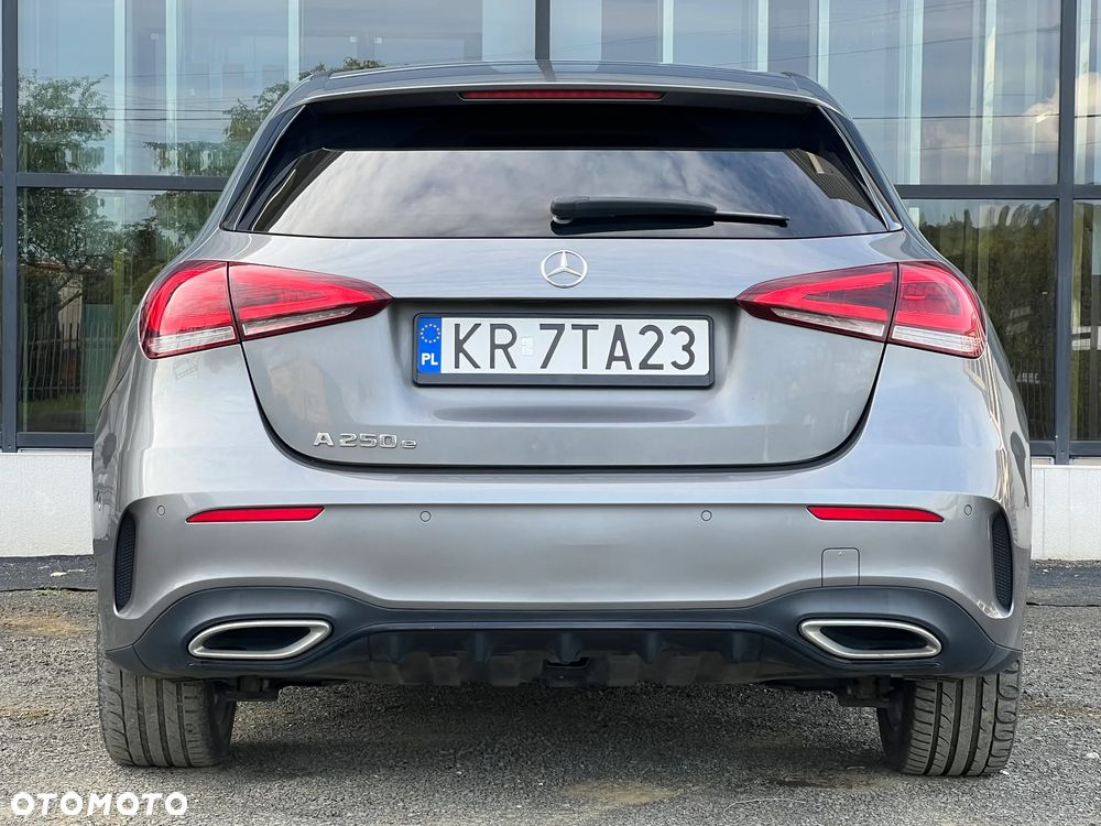 Mercedes-Benz Klasa A 250 E AMG Line 8G-DCT - 10