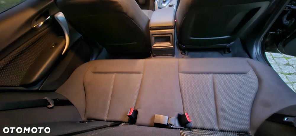 BMW Seria 1 118i Advantage - 27