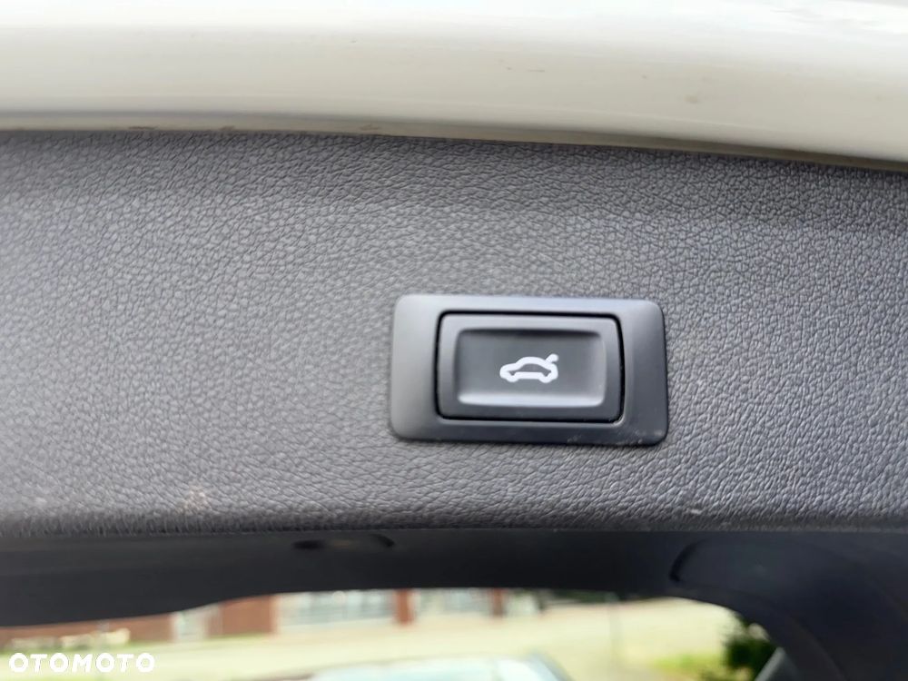 Audi Q5 2.0 TDI Quattro (clean diesel) S tronic - 25