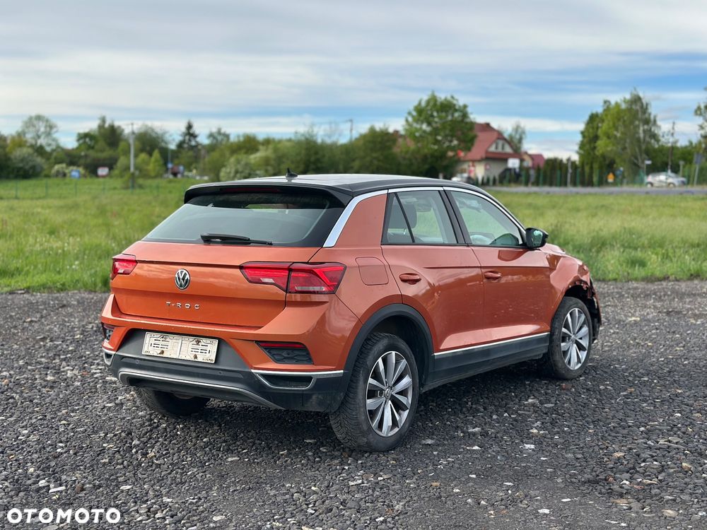 Volkswagen T-Roc - 11