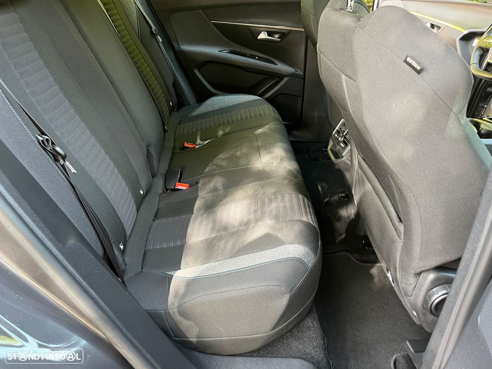 Peugeot 3008 1.6 Hybrid Active Pack e-EAT8 - 26