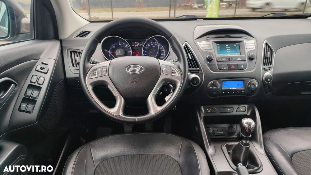 Hyundai ix35 2.0 CRDI 4WD Premium - 7