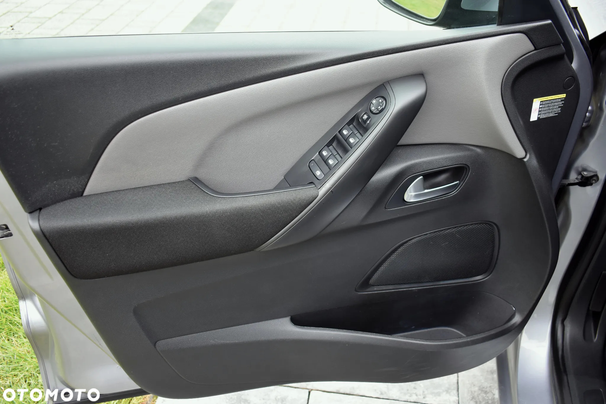 Citroën C4 SpaceTourer PureTech 130 Stop&Start EAT8 SELECTION - 22