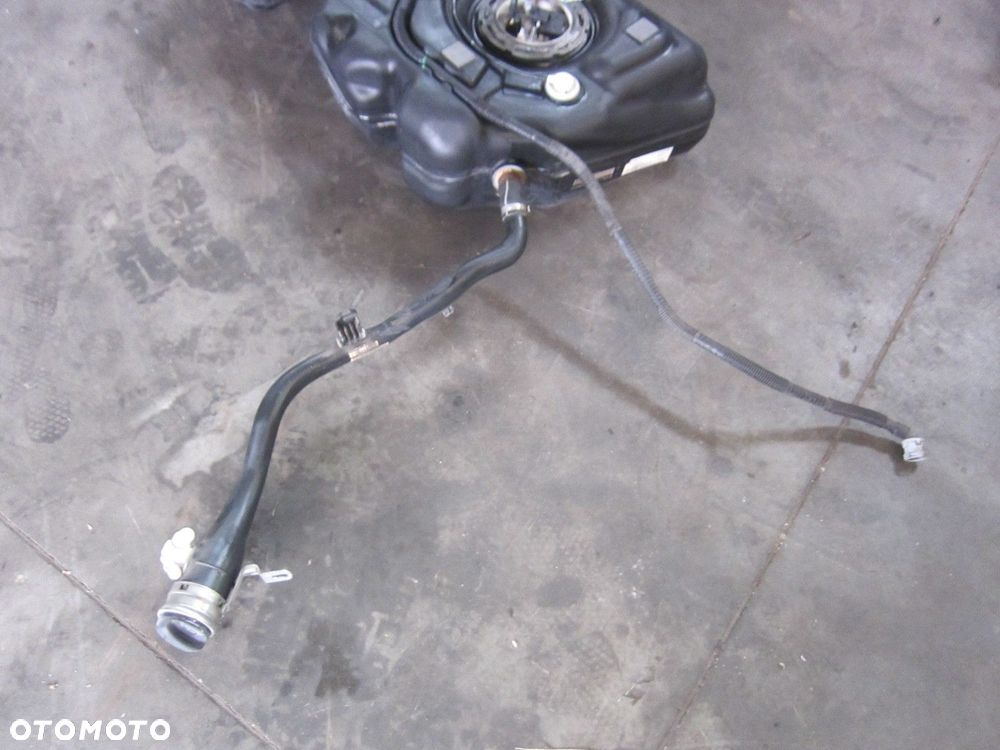 BMW X1 F48 ZBIORNIK BAK PALIWA POMPKA 16117453430 7453430 16117300465 B46 - 9