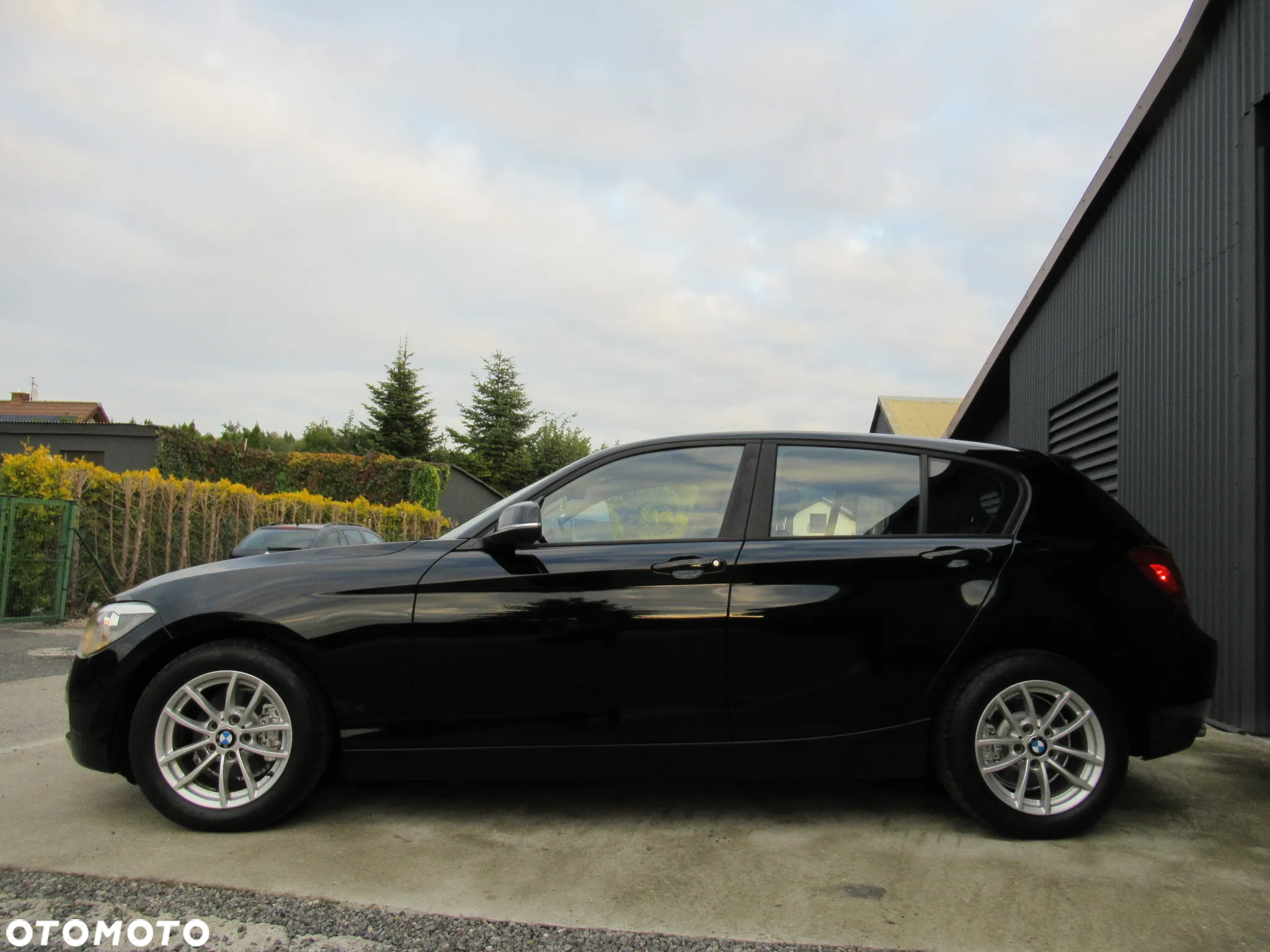BMW Seria 1 114i - 6