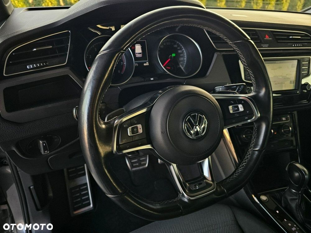 Volkswagen Touran - 14