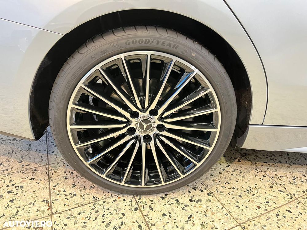Mercedes-Benz C 300 4Matic 9G-TRONIC - 5