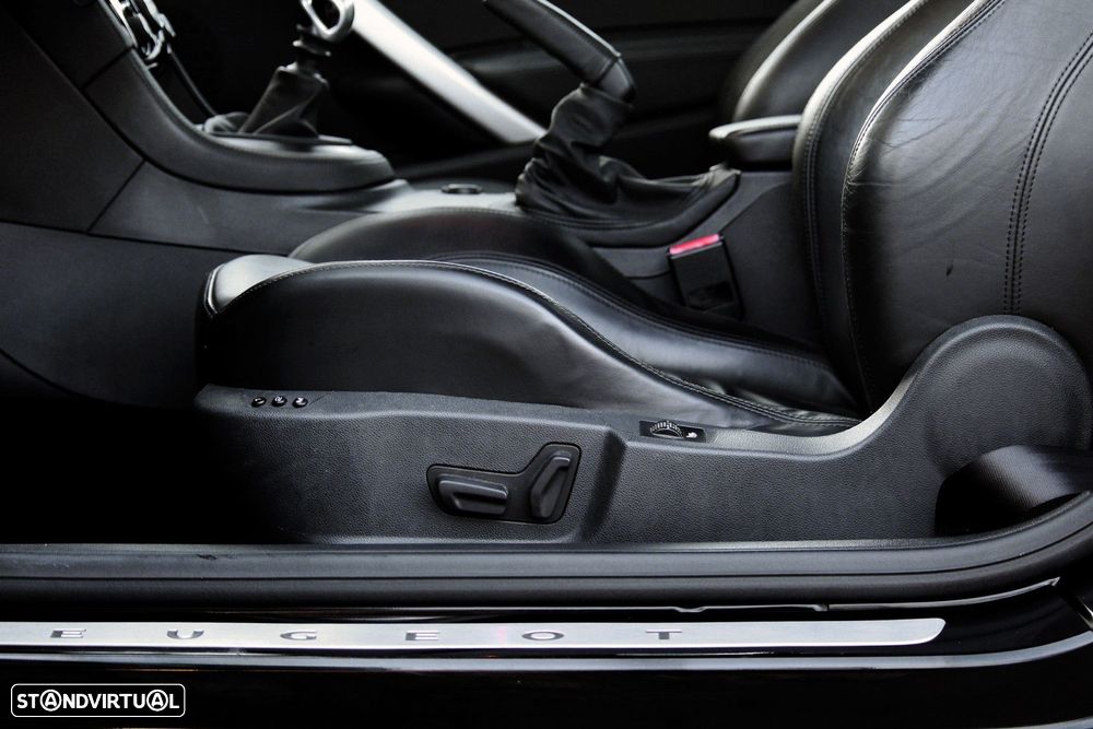 Peugeot RCZ 1.6 THP - 12