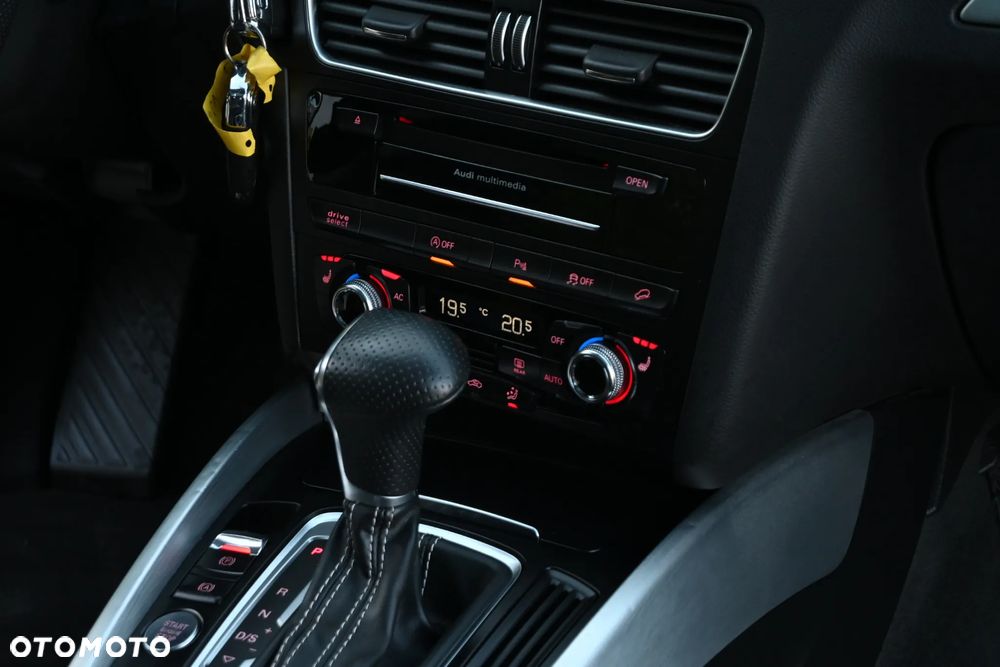 Audi Q5 2.0 TDI Quattro (clean diesel) S tronic - 25