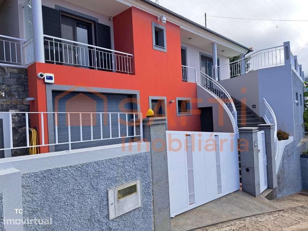 VENDA DE MORADIA - Refúgio Exclusivo com Vista Panorâmica de Mar e ... - Grande imagem: 2/18