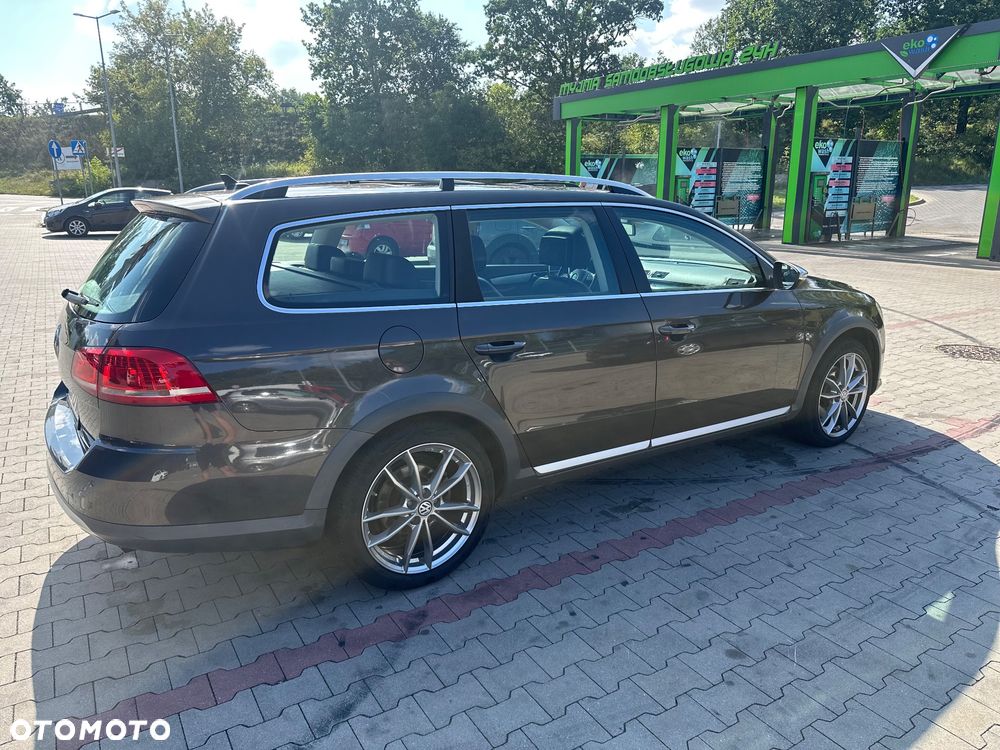 Volkswagen Passat 2.0 TDI 4Mot Highline DSG - 8