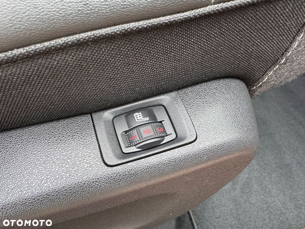 Citroën C3 Aircross 1.5 BlueHDi Shine Pack S&S EAT6 - 32