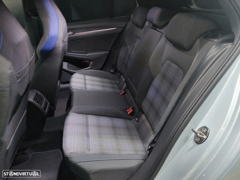 VW Golf 1.5 TSI e-Hybrid GTE DSG - 11