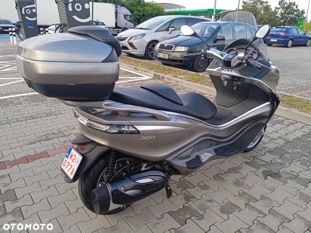 Piaggio X10 - 2