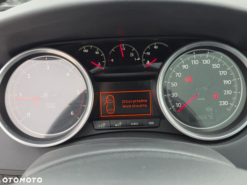 Peugeot 508 BlueHDi 150 Stop&Start Business-Line - 25