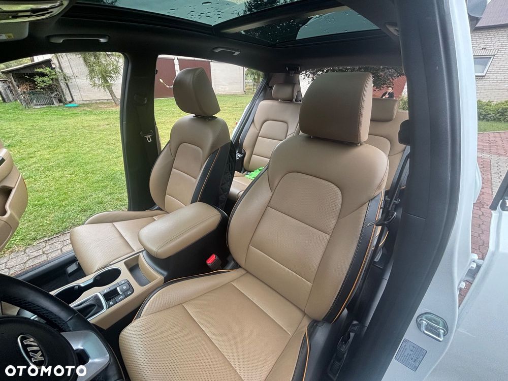 Kia Sportage 1.6 T-GDI Black Edition Plus 4WD DCT - 4