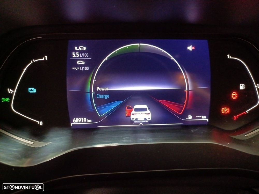 Renault Arkana 1.6 E-Tech Full Hybrid Evolution - 17