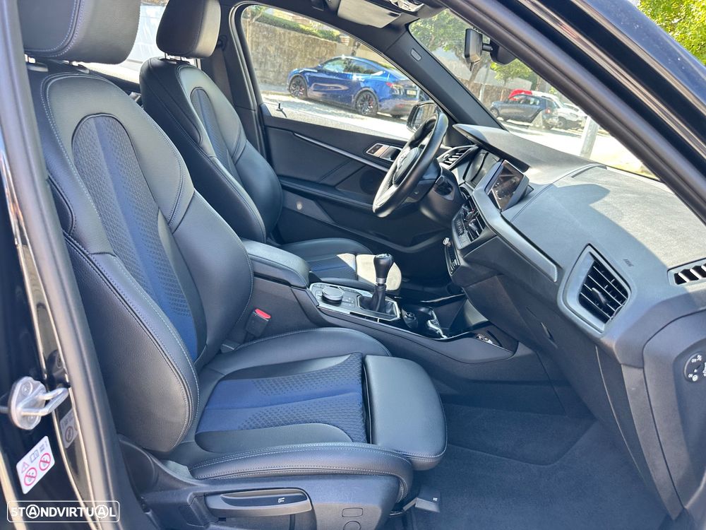 BMW 116 d Pack Desportivo M - 40