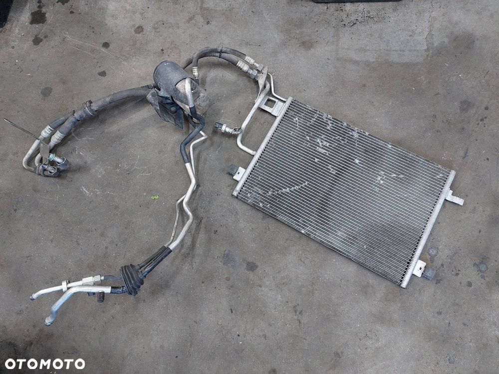 CHŁODNICA KLIMATYZACJI + PRZEWODY AUDI A4 B5 FL - 1