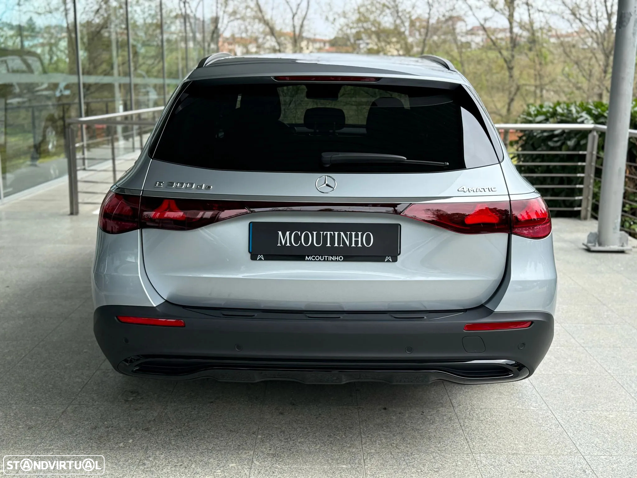 Mercedes-Benz E 300 de Avantgarde 4Matic - 7