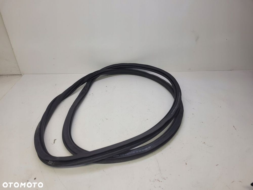 USZCZELKA DRZWI PRAWY PRZÓD AUDI A1 3D 8X3831722A - 1