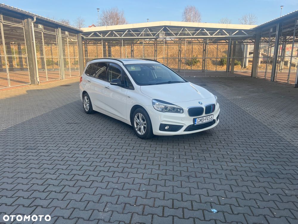 BMW Seria 2 218d xDrive - 1