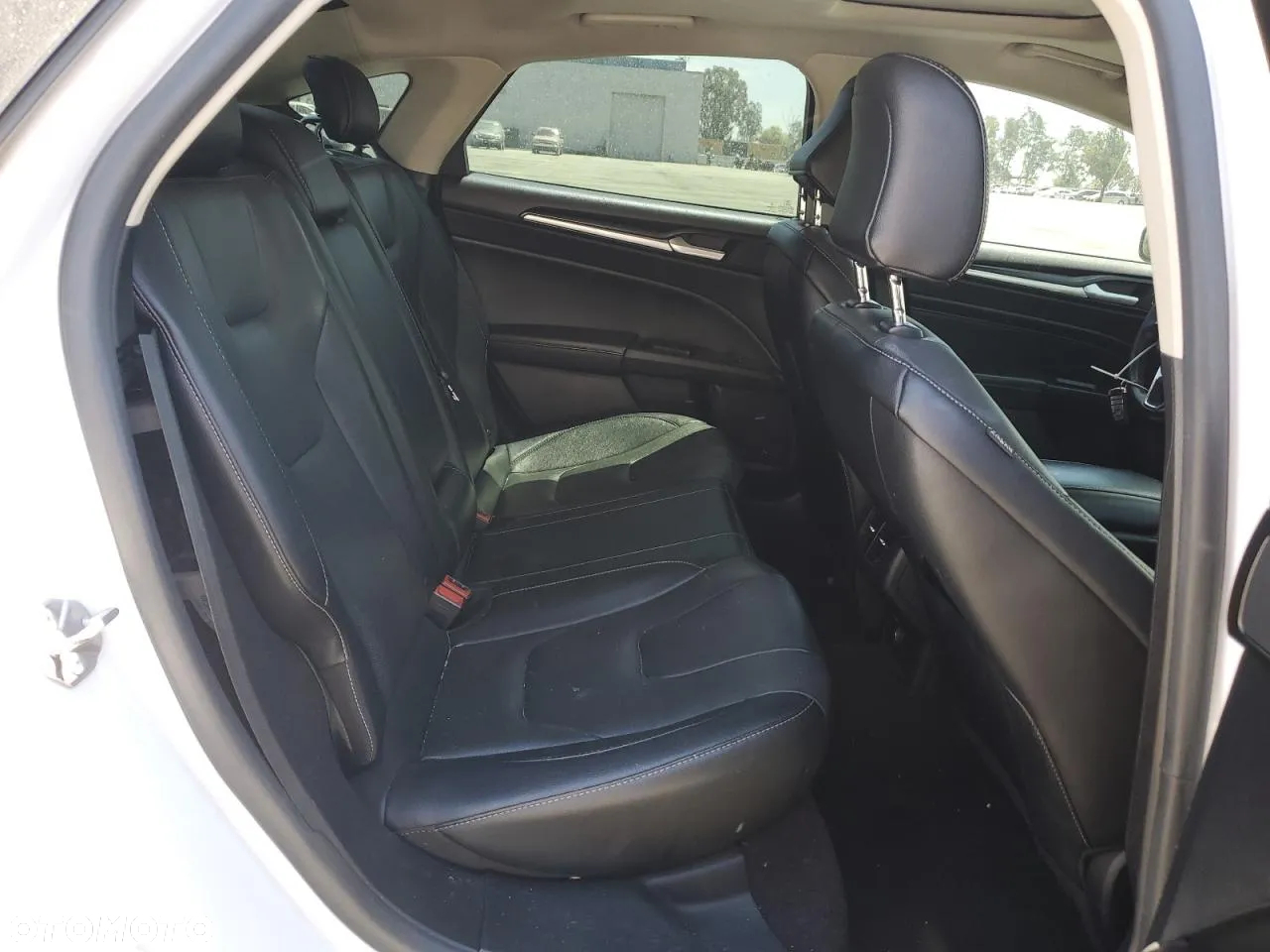 Ford Fusion 2.0 EcoBoost Titanium - 9